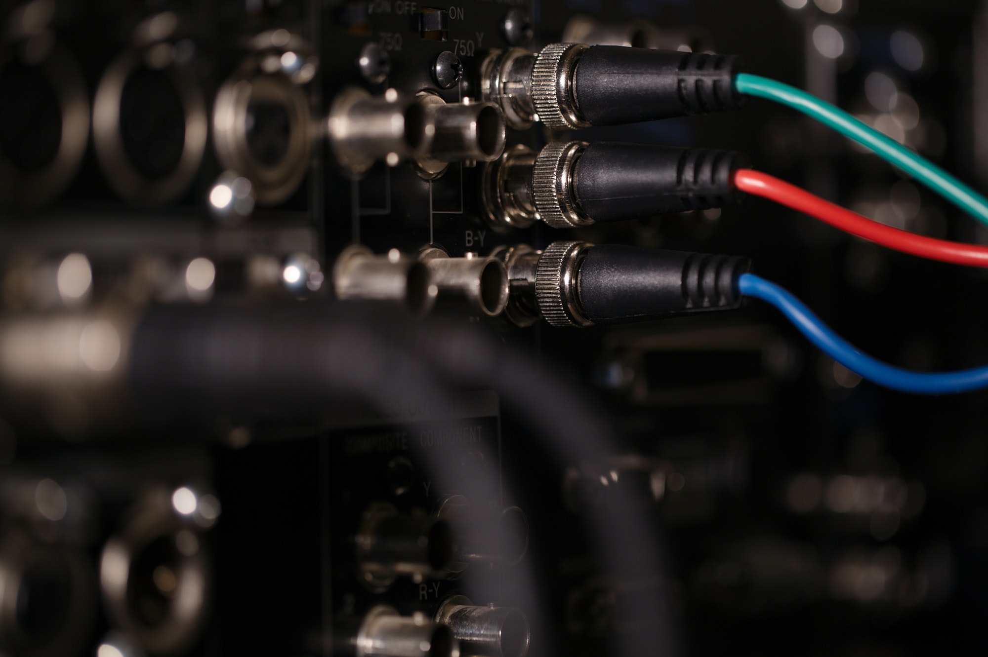 RGB video cables in the pro recorder.